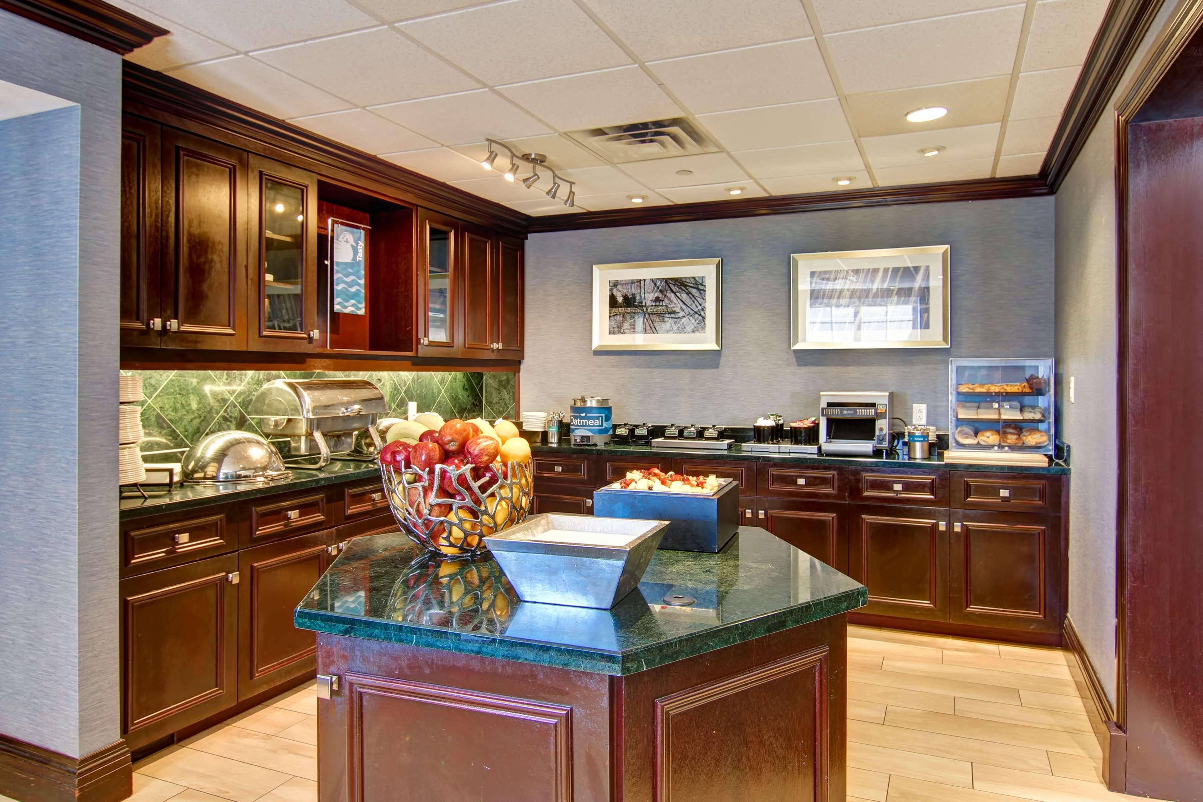 Homewood Suites By Hilton Toronto Місісаґа Екстер'єр фото