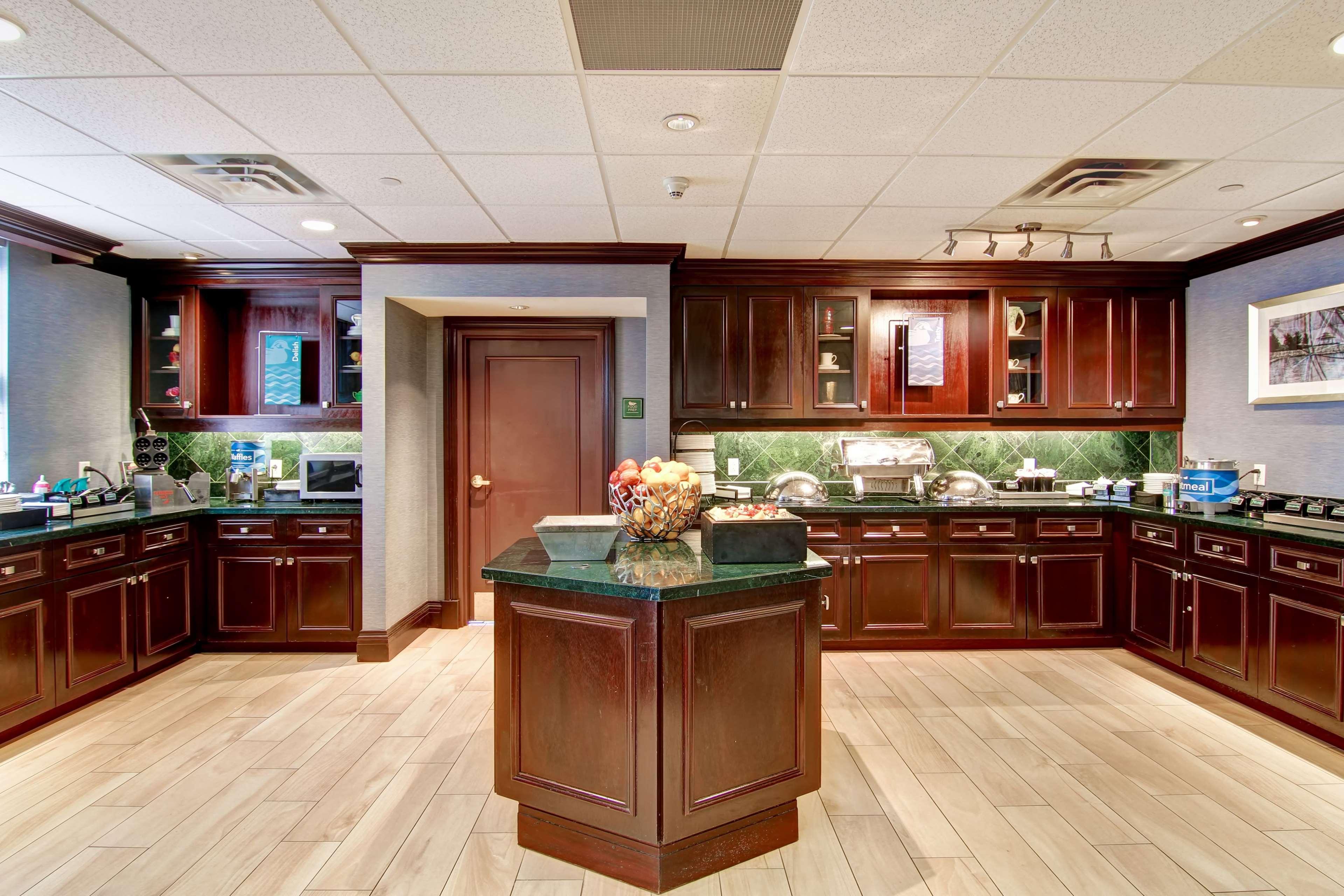 Homewood Suites By Hilton Toronto Місісаґа Екстер'єр фото