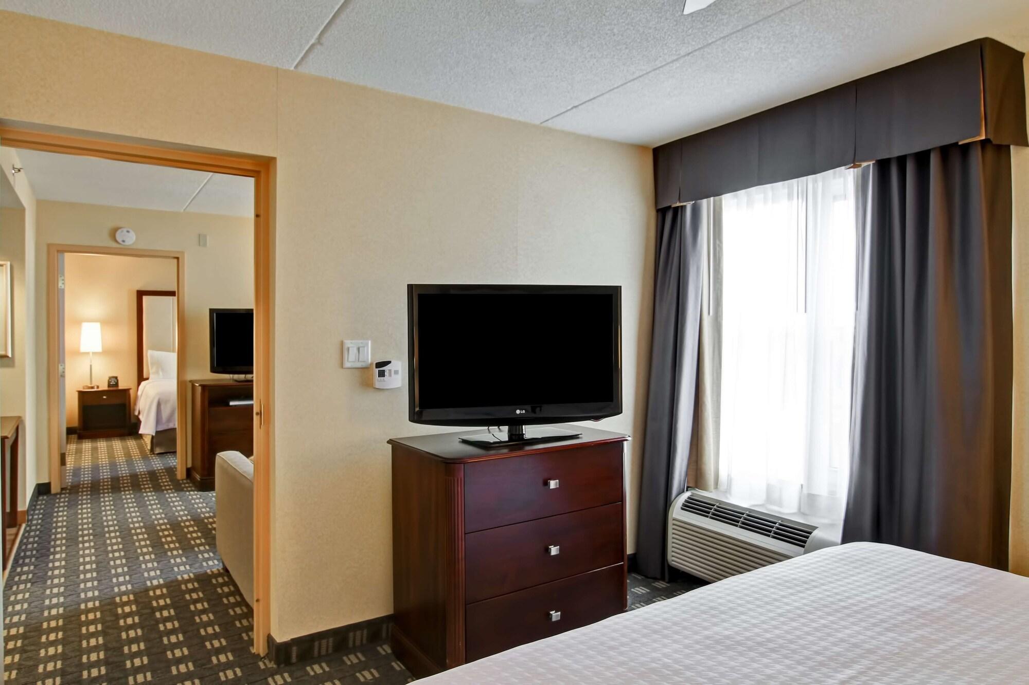 Homewood Suites By Hilton Toronto Місісаґа Екстер'єр фото