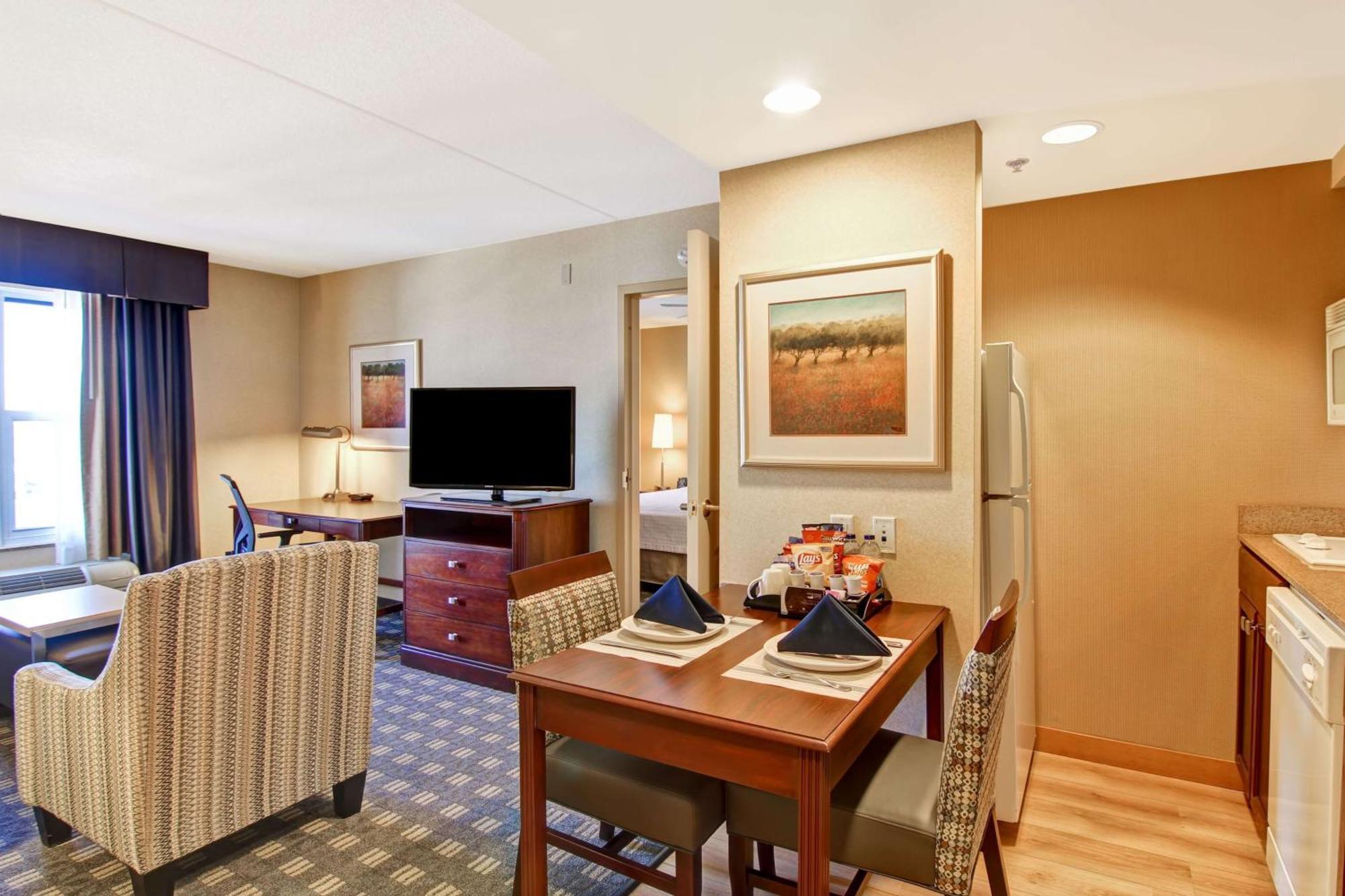 Homewood Suites By Hilton Toronto Місісаґа Екстер'єр фото